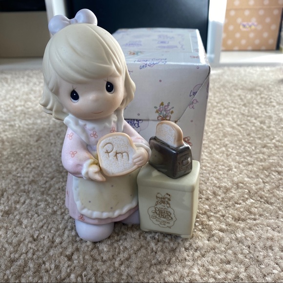 Precious Moments Other - 🌟 “A Special Toast to Precious Moments” figurine